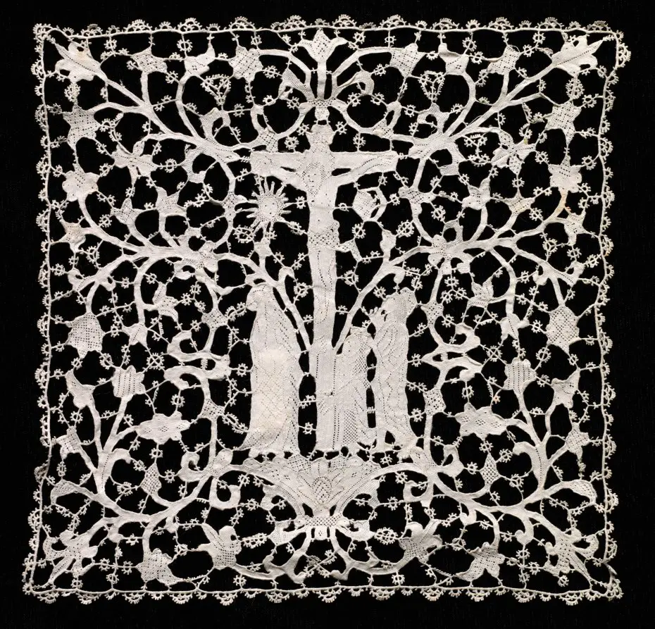 Lace Ecclesiastical Square
