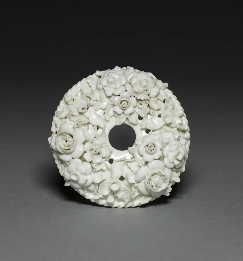 Cover for a Potpourri Vase